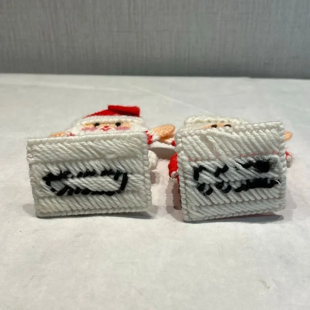 Vtg Handmade Needlepoint Style Santa & Mrs. Clause Christmas Decor Set Pair
